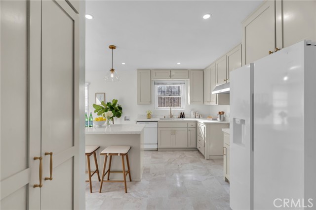 5248 Parkglen Avenue, Los Angeles CA: https://media.crmls.org/medias/4a10dea8-f9cd-4059-a59f-2eaac4614304.jpg