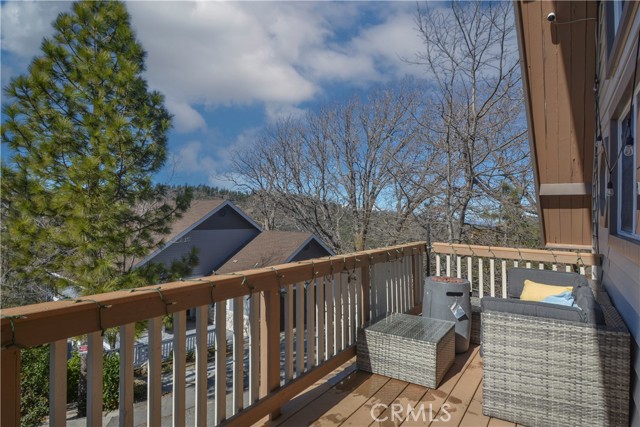 Detail Gallery Image 9 of 19 For 1234 Klondike Dr, Lake Arrowhead,  CA 92352 - 3 Beds | 1/1 Baths