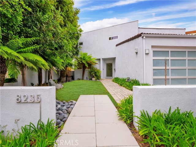 Detail Gallery Image 2 of 30 For 8235 Sunnysea Dr, Playa Del Rey,  CA 90293 - 3 Beds | 2/1 Baths