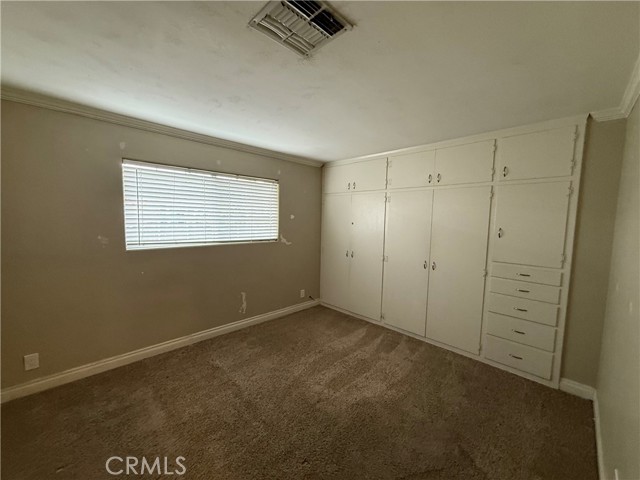 Detail Gallery Image 11 of 21 For 6900 Garden Grove, Reseda,  CA 91335 - 4 Beds | 2 Baths