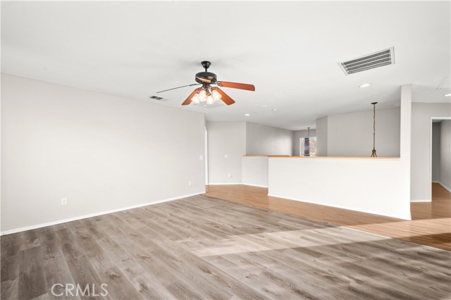 Detail Gallery Image 27 of 58 For 4028 Portola, Palmdale,  CA 93551 - 5 Beds | 3 Baths