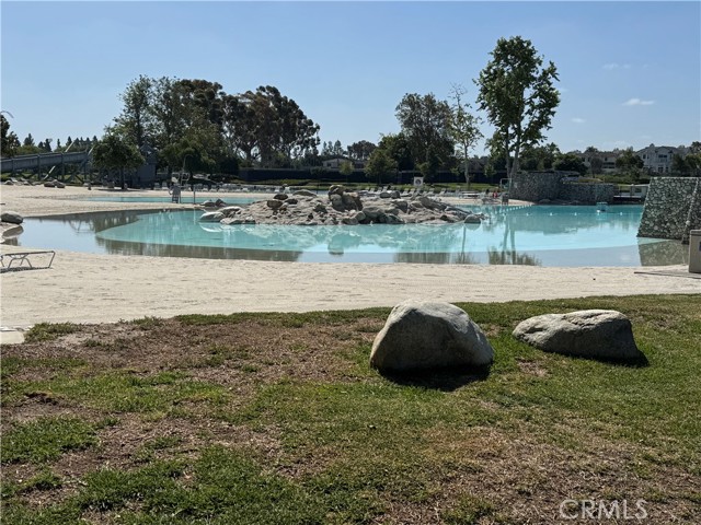 Detail Gallery Image 39 of 45 For 32 Wetstone #47,  Irvine,  CA 92604 - 3 Beds | 2/1 Baths