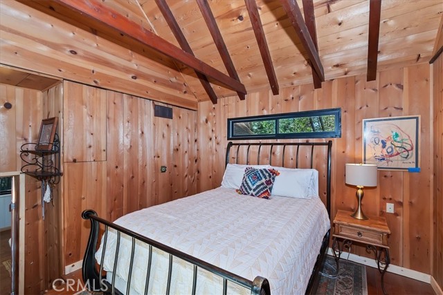 Detail Gallery Image 17 of 52 For 851 Cottage Grove, Lake Arrowhead,  CA 92352 - 2 Beds | 2 Baths