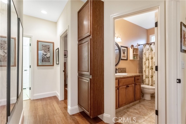 Detail Gallery Image 16 of 21 For 43 Redeemers Loop, Chico,  CA 95973 - 3 Beds | 2 Baths