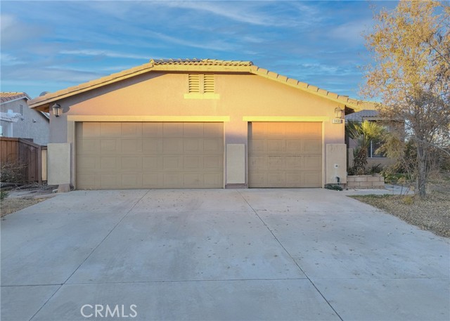 Detail Gallery Image 1 of 20 For 11490 Autumn St, Adelanto,  CA 92301 - 4 Beds | 2 Baths