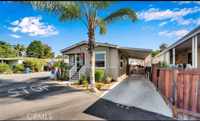 Detail Gallery Image 2 of 22 For 12700 Elliott Ave #219,  El Monte,  CA 91732 - 3 Beds | 2 Baths