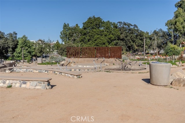 Detail Gallery Image 43 of 44 For 2539 Santiago, Santa Ana,  CA 92706 - 3 Beds | 2 Baths