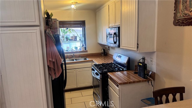 Detail Gallery Image 10 of 18 For 18193 Sundowner Way #816,  Canyon Country,  CA 91387 - 2 Beds | 2 Baths