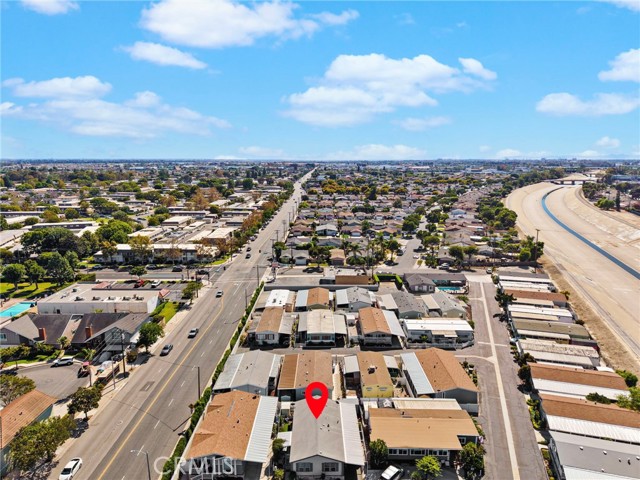 22221 Bloomfield, 30 photo 37