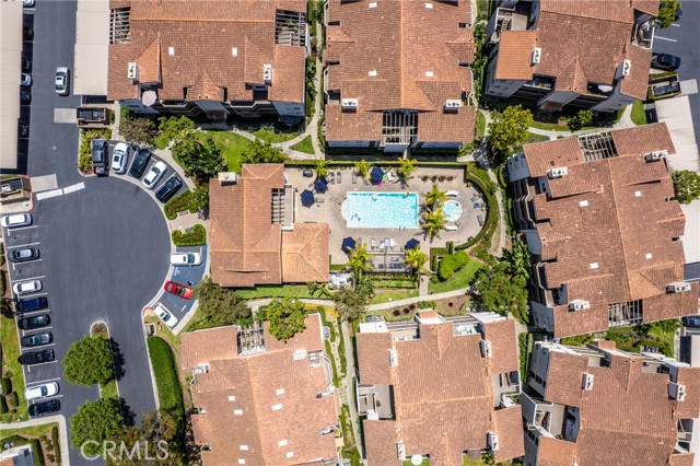 72 Corniche Drive, Dana Point CA: https://media.crmls.org/medias/4a172814-8259-4ab8-9241-9327902465a5.jpg