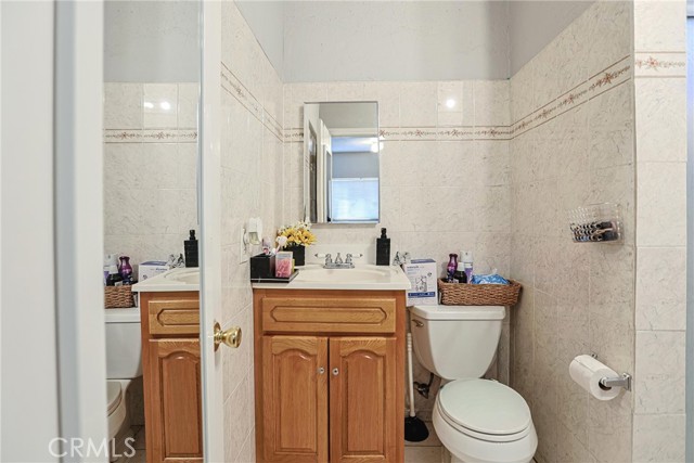 Detail Gallery Image 23 of 36 For 410 E 60th St, Long Beach,  CA 90805 - 5 Beds | 3 Baths