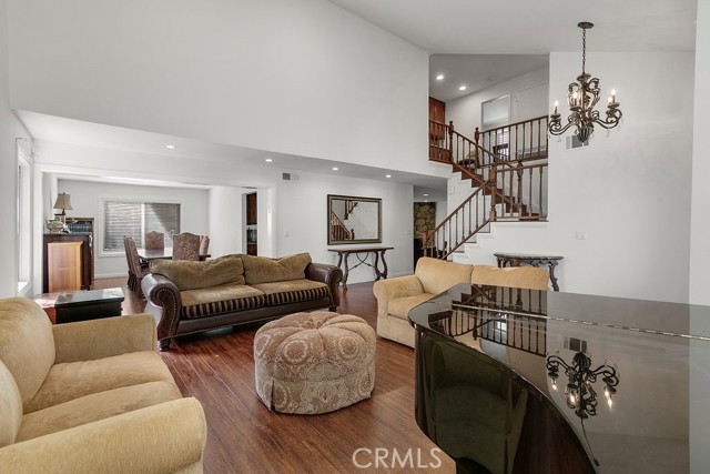 5335 Alfonso DR, Agoura Hills CA: https://media.crmls.org/medias/4a17aa04-5056-4e5b-bc46-1625a4cfff0f.jpg