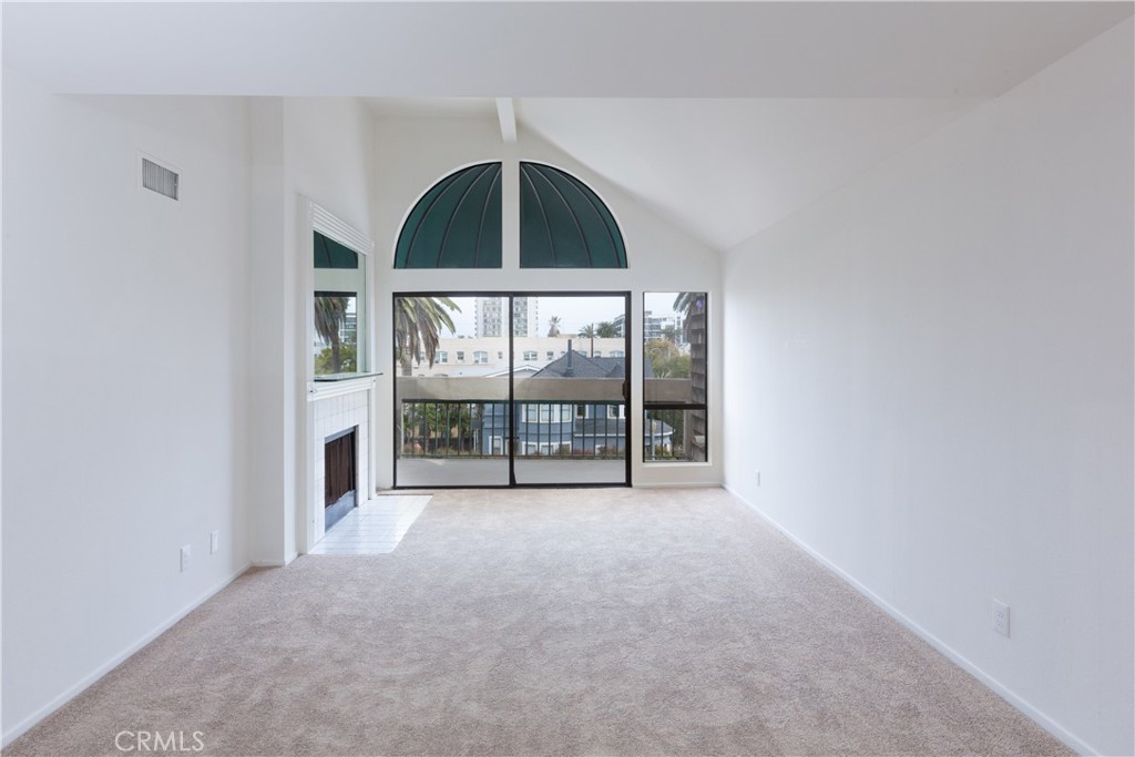 403 W 7th Street, Long Beach, CA 90813