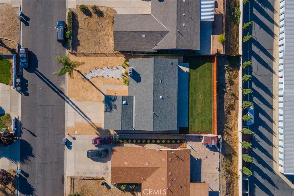 https://media.crmls.org/medias/4a1842ec-c394-4037-a008-b30622554829.jpg?preset=X-Large