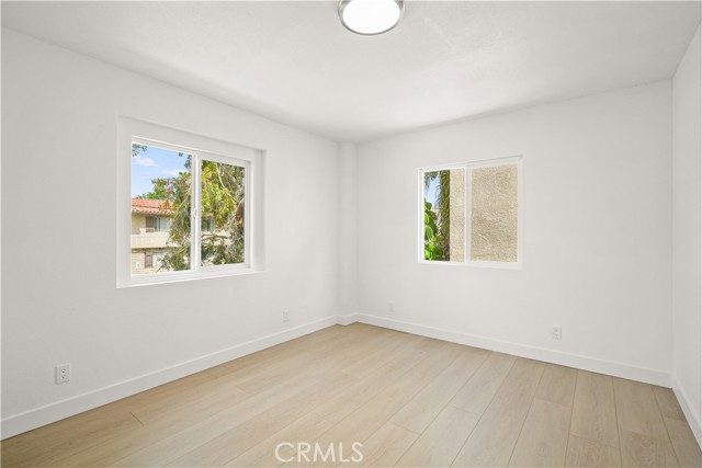 Detail Gallery Image 24 of 49 For 7010 a Lennox Ave a,  Van Nuys,  CA 91405 - 4 Beds | 2 Baths