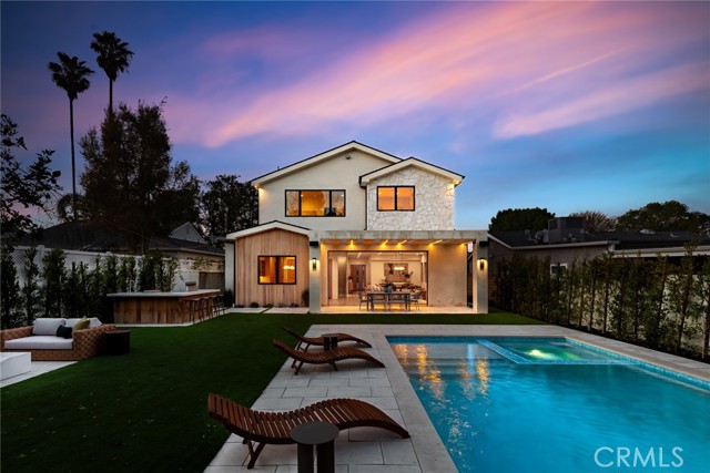 22640 Clarendon Street, Woodland Hills CA: https://media.crmls.org/medias/4a19363a-65e0-48f2-a4f5-5c571c5b1959.jpg