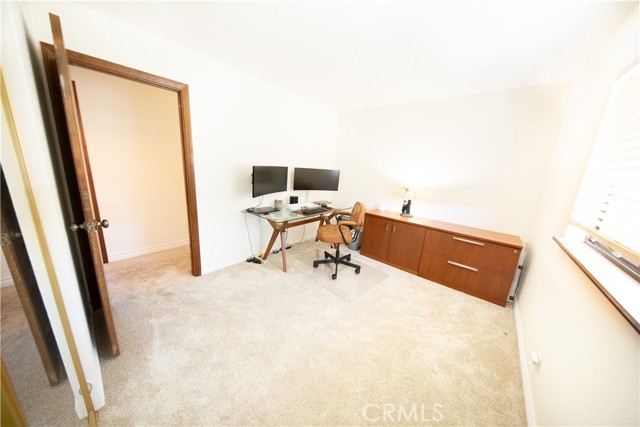 13685 Hidden Valley Road, Victorville CA: https://media.crmls.org/medias/4a19e881-f5e0-42ff-8fe9-b0f01262b68b.jpg