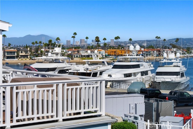 Detail Gallery Image 19 of 35 For 44 Cabrillo St, Newport Beach,  CA 92663 - 2 Beds | 2 Baths
