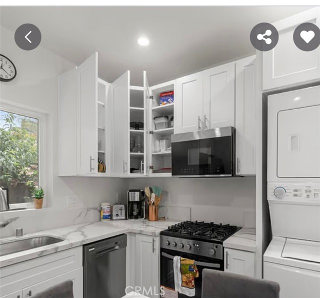 1535 S Ogden Drive, Los Angeles CA: https://media.crmls.org/medias/4a1b1a99-c941-4e11-b1d3-31523aaf03ff.jpg