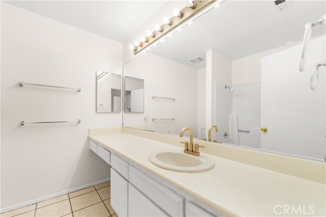 72 Brownfield Lane, Pomona CA: https://media.crmls.org/medias/4a1b90f5-88e2-41a2-918e-c5443f9a8a40.jpg