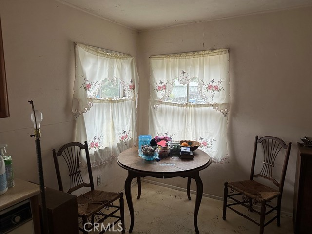 4058 Bledsoe Avenue, Culver City CA: https://media.crmls.org/medias/4a1bfeae-1ffd-4b59-9118-a94b96cfa024.jpg