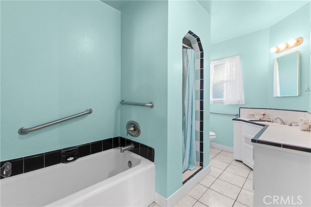 Detail Gallery Image 8 of 13 For 1190 W 14th, San Bernardino,  CA 92411 - 3 Beds | 1 Baths