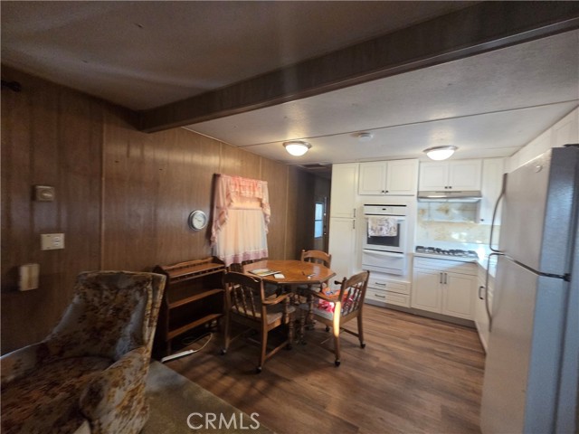 Detail Gallery Image 15 of 27 For 437 W Sp 3a Carson Street, Carson,  CA 90745 - 1 Beds | 1 Baths