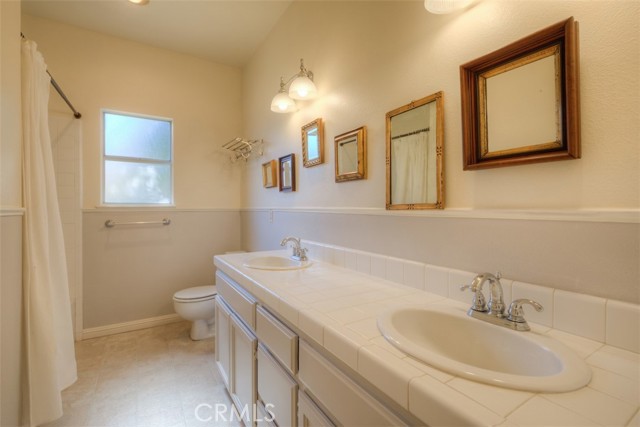 Detail Gallery Image 32 of 52 For 275 Picholine Way, Chico,  CA 95928 - 3 Beds | 2 Baths