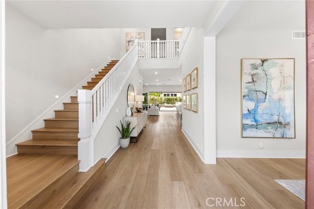 110 Pixel, Irvine CA: https://media.crmls.org/medias/4a1debbe-8b96-44ab-963c-8d65b5ad4315.jpg