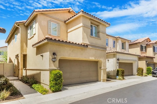 Detail Gallery Image 2 of 34 For 27384 Red Rock Rd, Moreno Valley,  CA 92555 - 3 Beds | 2/1 Baths