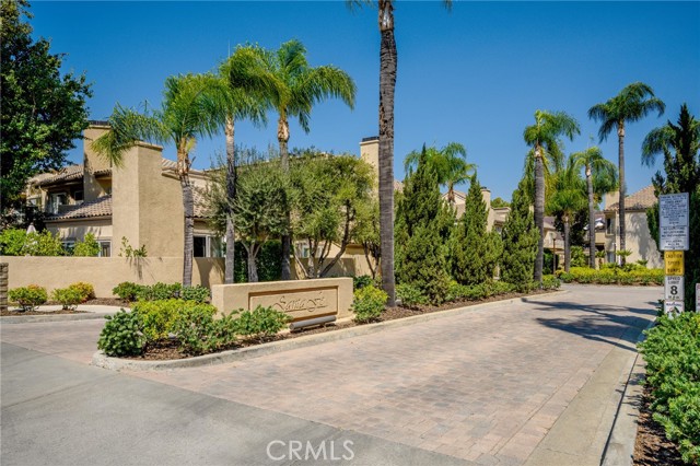 23735 Del Monte Drive, Valencia CA: https://media.crmls.org/medias/4a1e3bdc-0801-49fb-9b1c-e0d8a9c85662.jpg