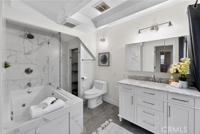 Detail Gallery Image 18 of 31 For 941 W Hawthorn #9,  San Diego,  CA 92101 - 2 Beds | 2 Baths