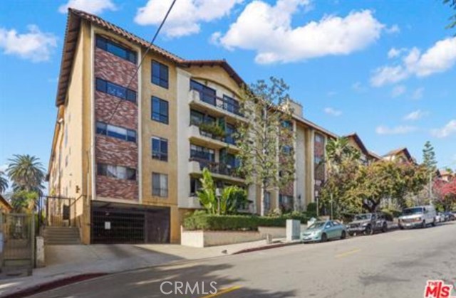 Detail Gallery Image 14 of 22 For 1735 #425 N Fuller #425,  Los Angeles,  CA 90046 - 1 Beds | 1 Baths