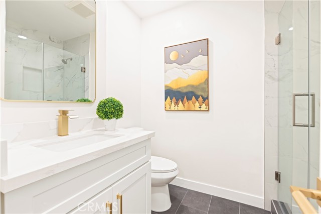 Detail Gallery Image 19 of 25 For 1028 Olmsted, Glendale,  CA 91202 - 4 Beds | 3 Baths