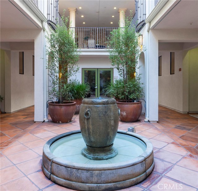 2001 Artesia Boulevard, Redondo Beach, California 90278, 1 Bedroom Bedrooms, ,1 BathroomBathrooms,Residential,Sold,Artesia,SB22021546