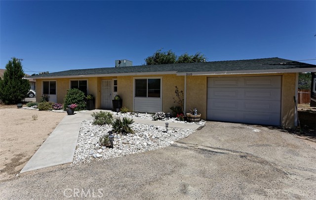 Detail Gallery Image 1 of 26 For 21110 Multnomah Rd, Apple Valley,  CA 92308 - 3 Beds | 2 Baths