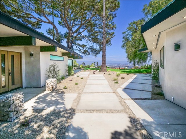 Detail Gallery Image 5 of 41 For 2741 Vista Mesa Dr, Rancho Palos Verdes,  CA 90275 - 2 Beds | 2 Baths