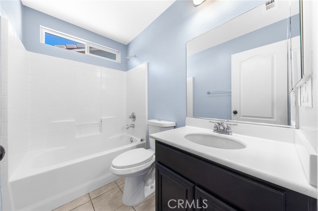 14261 Settlers Ridge Court, Eastvale CA: https://media.crmls.org/medias/4a213856-380d-4134-b7eb-18e4b20fc4d5.jpg