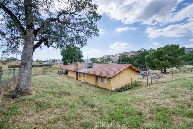 Detail Gallery Image 29 of 43 For 22630 Stagecoach Ln, Clovis,  CA 93619 - 4 Beds | 2 Baths