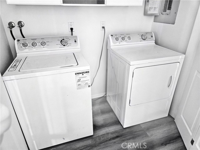409 15th Street, Manhattan Beach CA: https://media.crmls.org/medias/4a22a3c0-7b2a-4703-a6db-4b55c2fdbee6.jpg