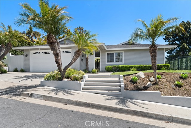 Detail Gallery Image 2 of 36 For 2704 via Montezuma, San Clemente,  CA 92672 - 4 Beds | 2 Baths