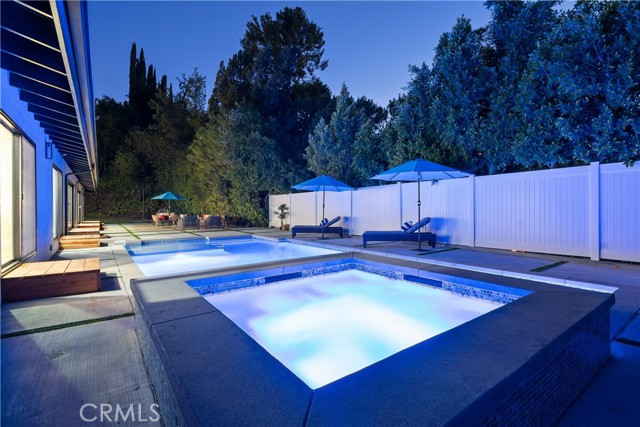 Detail Gallery Image 34 of 39 For 17227 Benner Pl, Encino,  CA 91316 - 5 Beds | 4/1 Baths
