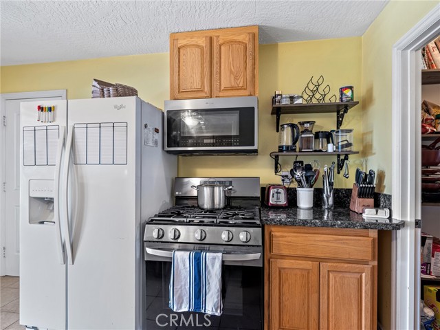 Detail Gallery Image 24 of 73 For 13850 Nightshade Rd, Apple Valley,  CA 92307 - 5 Beds | 5 Baths