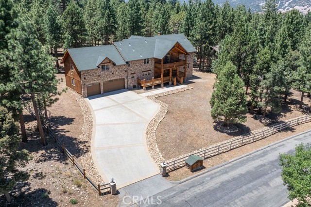 625 Cedar Glen Drive, Big Bear City CA: https://media.crmls.org/medias/4a24c115-cecc-4148-a2cf-2c521d39d55b.jpg