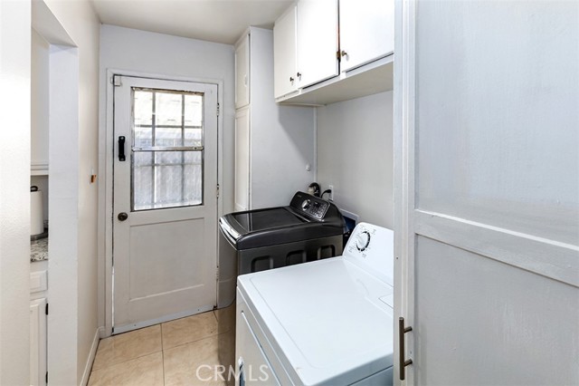 11986 Springview Drive, La Mirada CA: https://media.crmls.org/medias/4a24e620-3d7b-4841-b636-43764eebc3b9.jpg