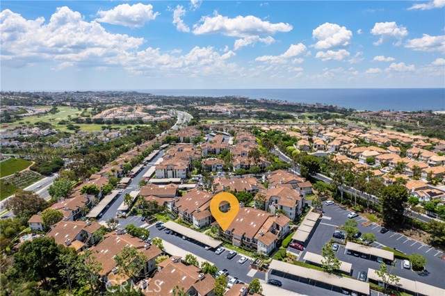72 Corniche Drive, Dana Point CA: https://media.crmls.org/medias/4a254ad1-2870-4b24-b671-d2c567b9db27.jpg