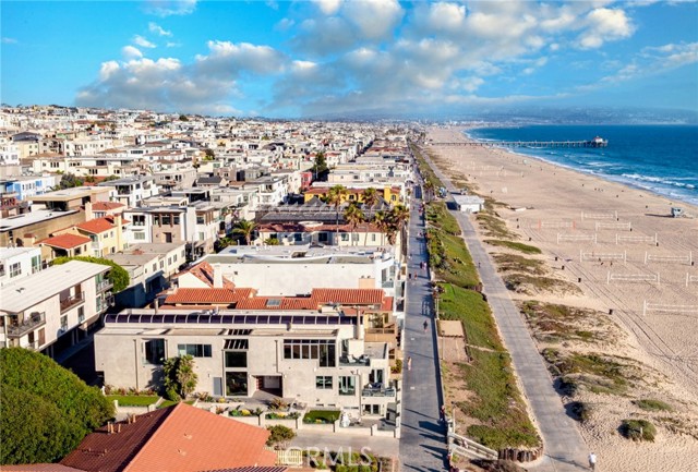 2522 The Strand, Manhattan Beach CA: https://media.crmls.org/medias/4a269d67-89ff-4d98-b645-8d3687f039e8.jpg