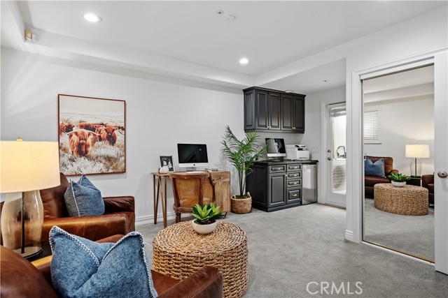 225 Rosecrans Place, Manhattan Beach, California 90266, 3 Bedrooms Bedrooms, ,3 BathroomsBathrooms,Residential,Sold,Rosecrans,SB23067054