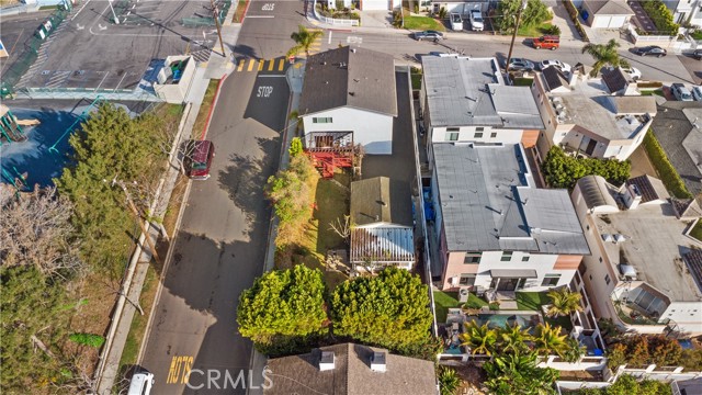 1400 15th Street, Manhattan Beach, California 90266, ,Residential Income,For Sale,15th,PW25034625