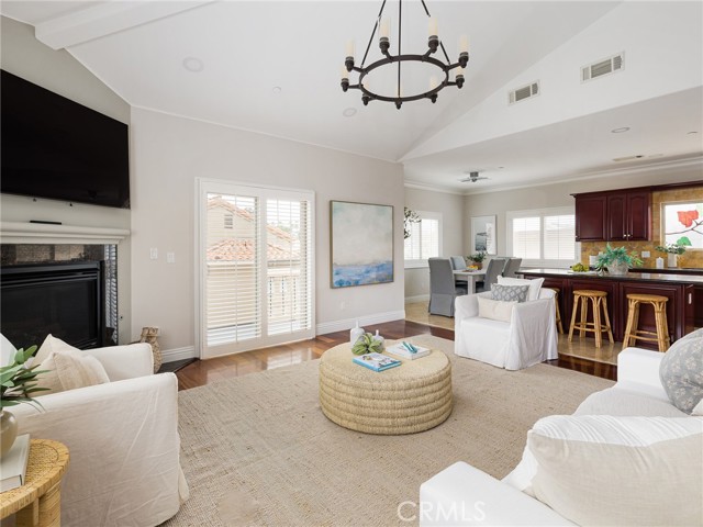 229 N Juanita Avenue, Redondo Beach CA: https://media.crmls.org/medias/4a27bbba-8e23-4f7b-8f59-09a153f8837e.jpg
